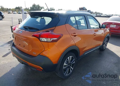 2018 Nissan Kicks Sr из США, поврежденный, VIN 3N1CP5CU8JL538165